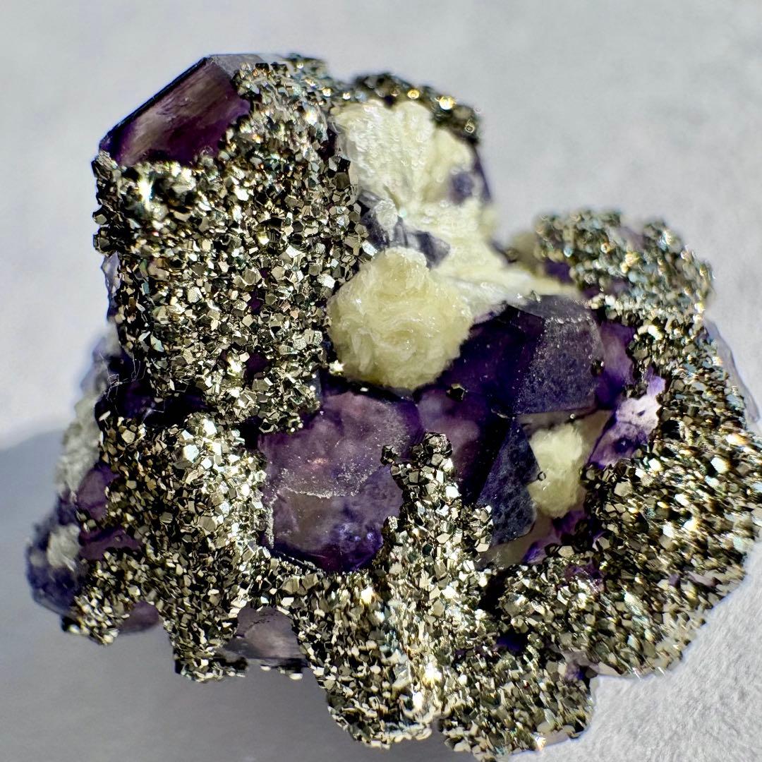 548 中国 内モンゴル産 フローライト&パイライト