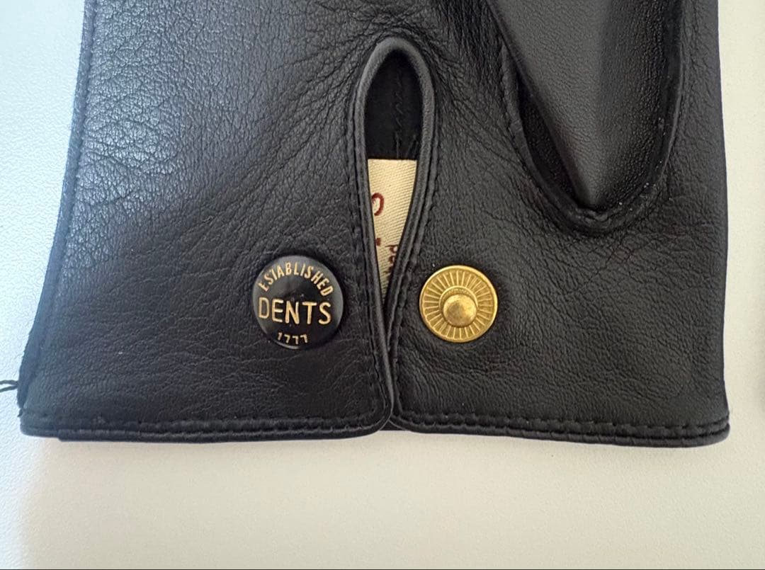 DENTS ブラック レザー手袋 ボタン付き