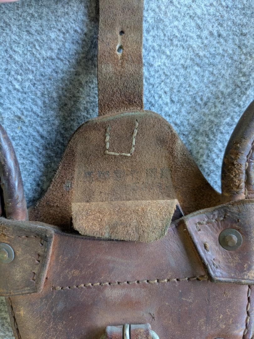 【希少】国鉄 鉄道部品 通票入れ タブレットケース 本革 ワイヤー付き