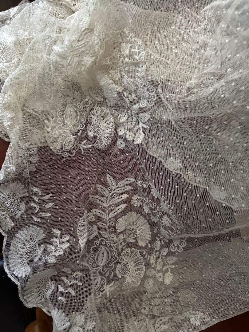 m*︎様 フランスアンティークコットンドット花刺繍レース大きめ