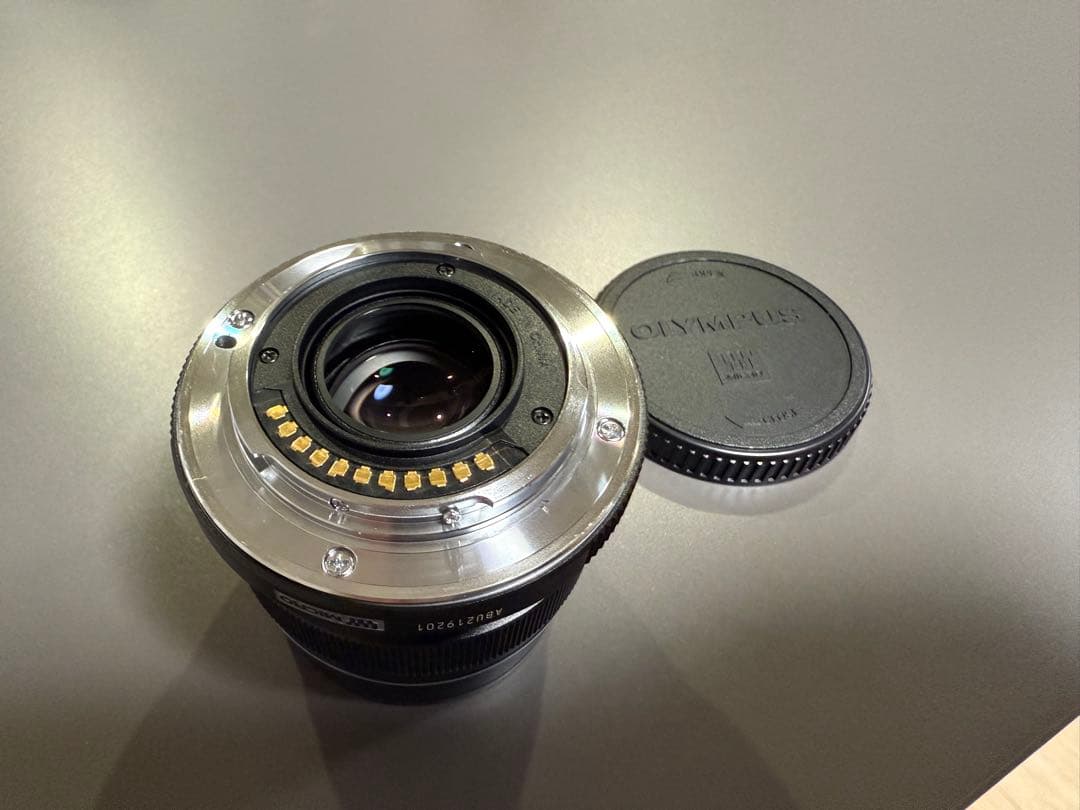 【超美品】 OLYMPUS 広角単焦点レンズ12mm F2.0 ＋レンズフード