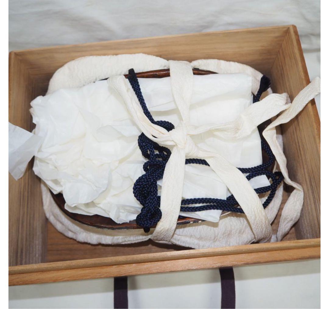 送料無料　時代物　松清作　木彫彩色能面　女面・能楽面　木箱・面袋付