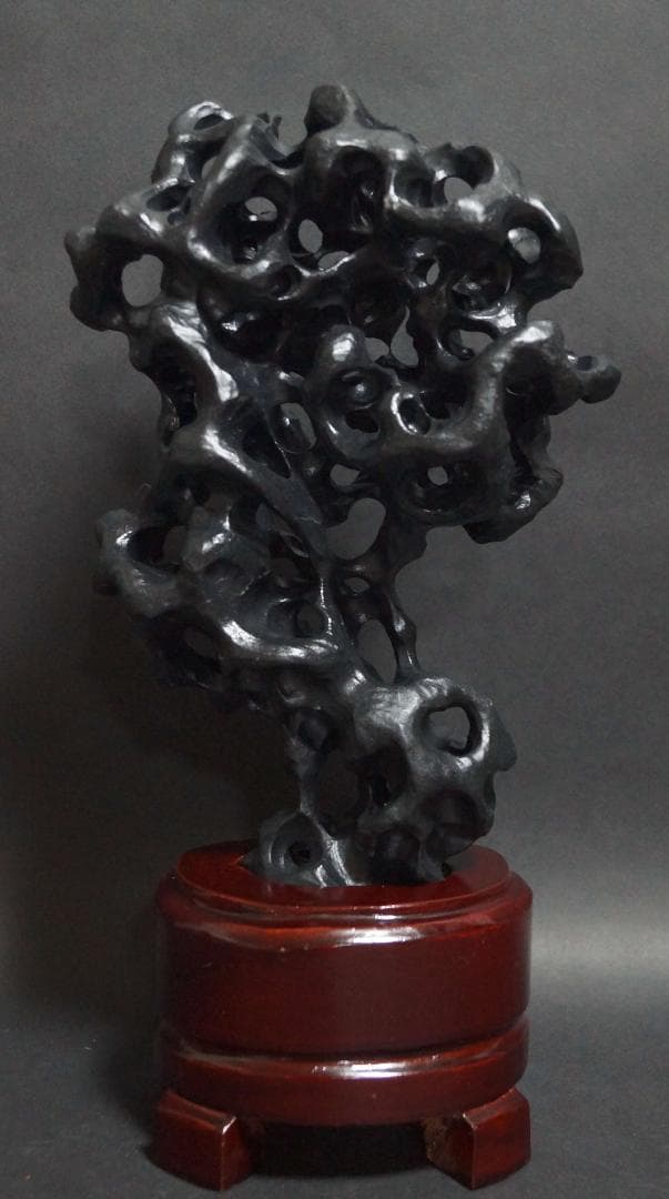 唐物 太湖石 自然体観賞石 水石 盆石 飾石 鑑賞石 茶室飾 美しい姿