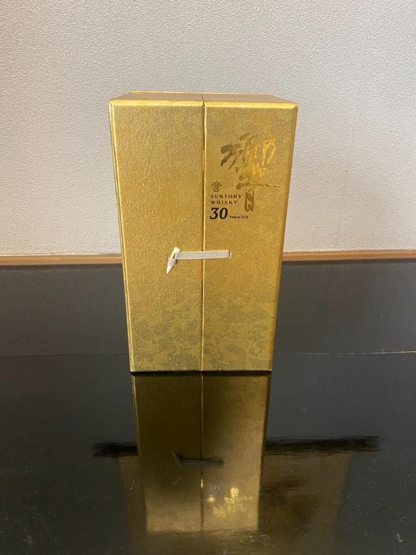 響30年 空き瓶 ウイスキー 箱付 観音開き 未洗浄