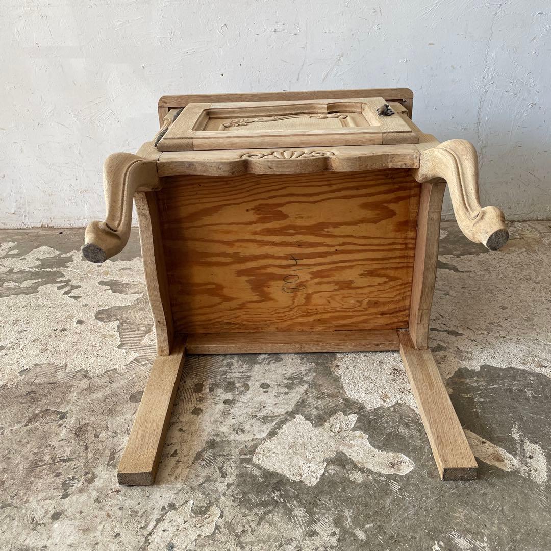 ビンテージ キャビネットベッドサイドテーブル 　猫脚　右開き　剥離