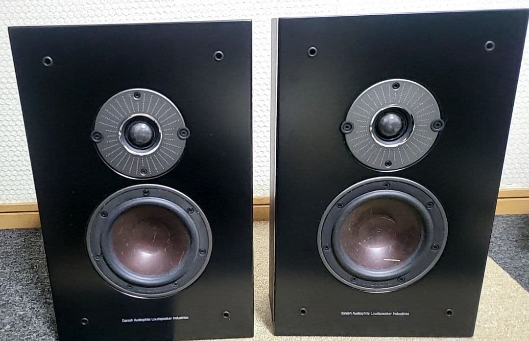 DALI　OBERON ONWALL BA 2台1組　 ４台2組　用相談可