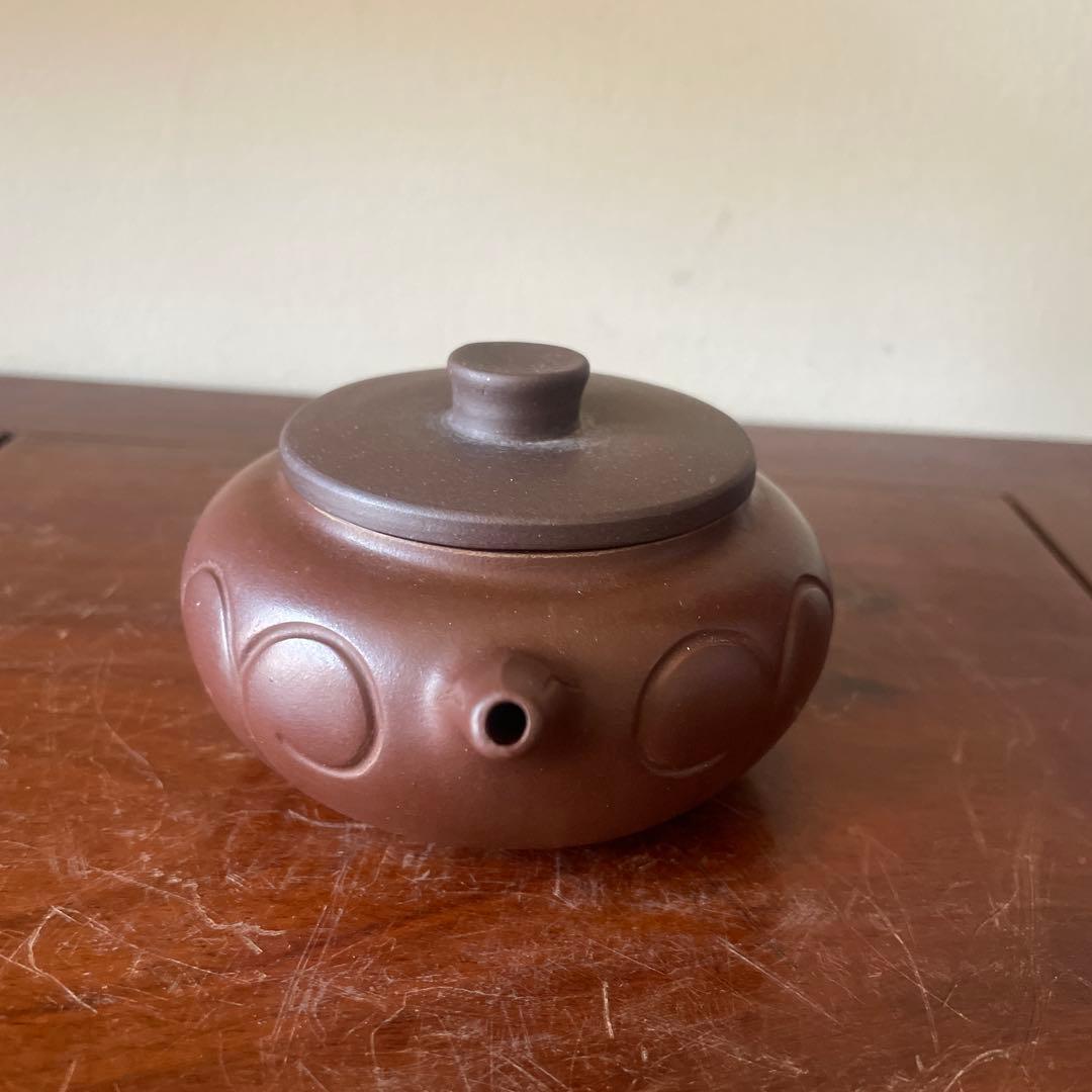 紫砂壶 宜興紫砂壺 祥雲紋　在銘　名家曹碗芬