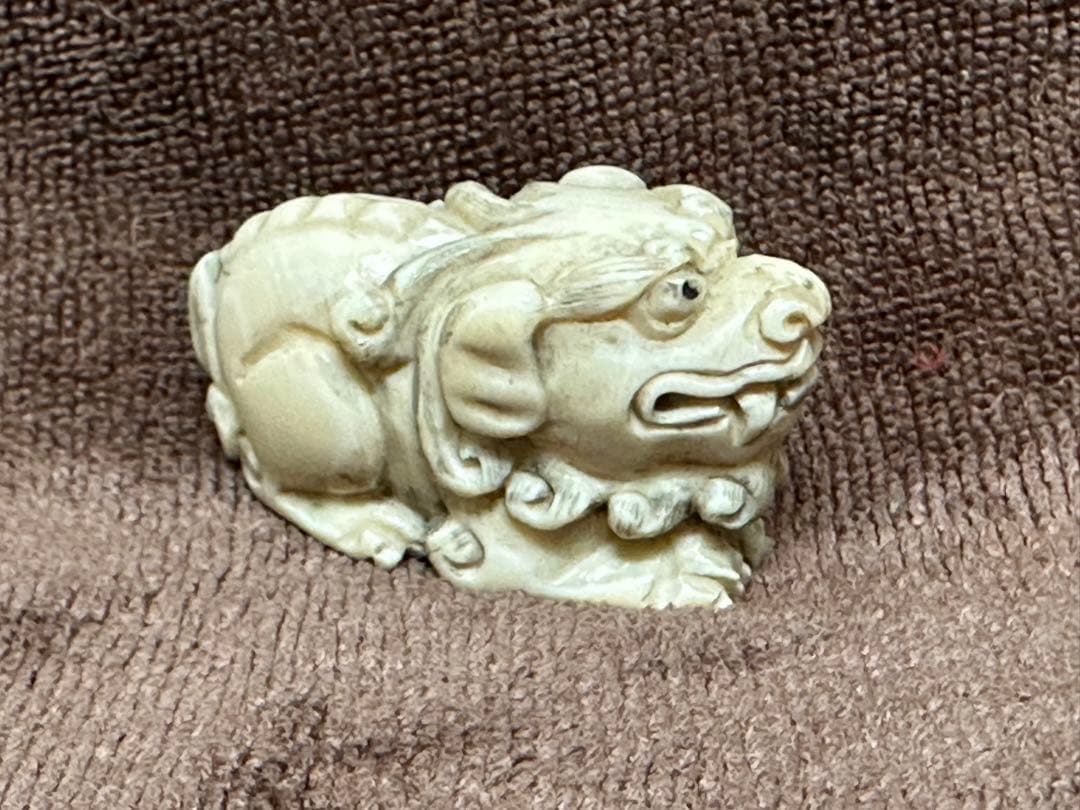 唐物　古美術品　 ライオン　マンモス牙彫　 置物　細密細工　骨董　アンティーク