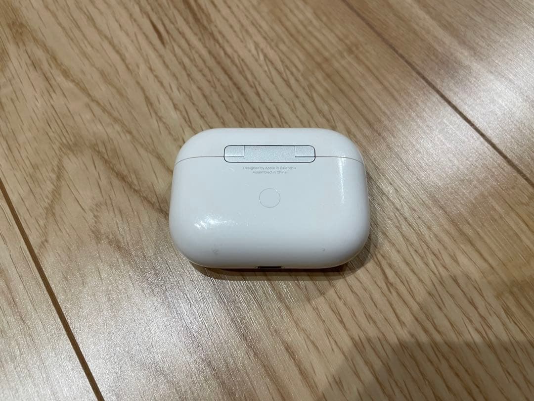 AirPodsPro 第1世代 MWP22J/A 右耳ノイズあり