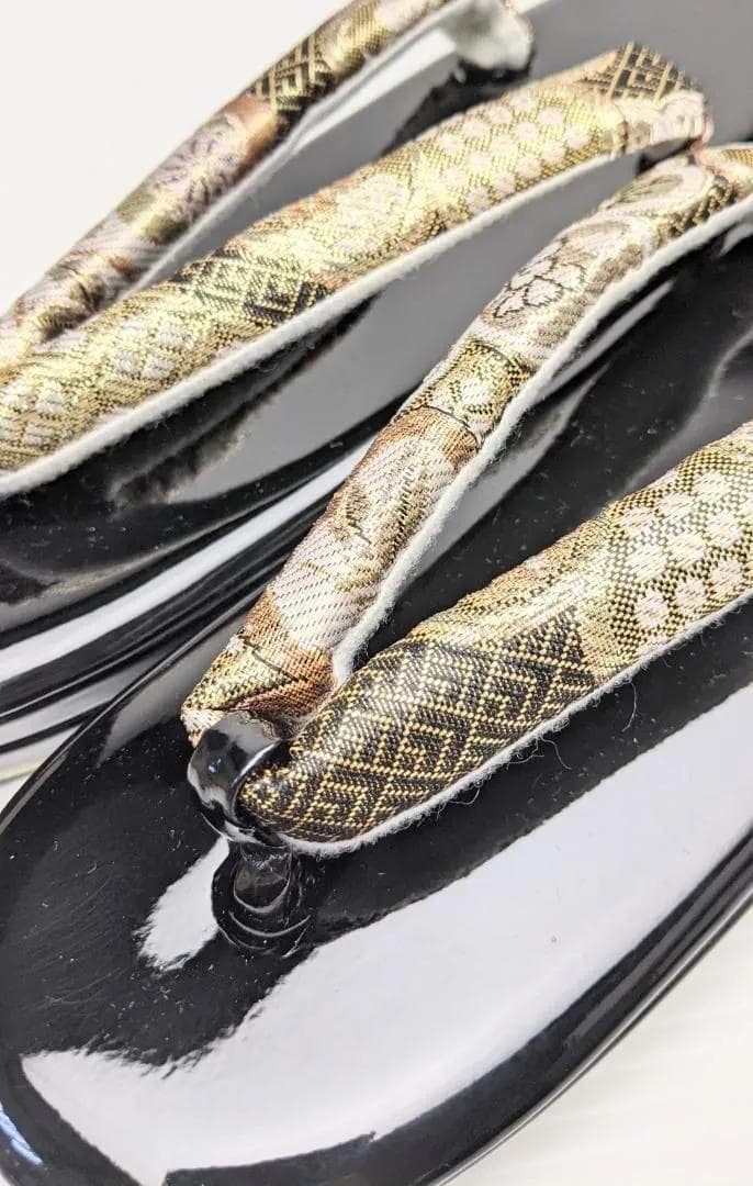 草履バッグセット 振袖 フォーマル 帯地 黒 金 桜 フリーサイズ w49-11