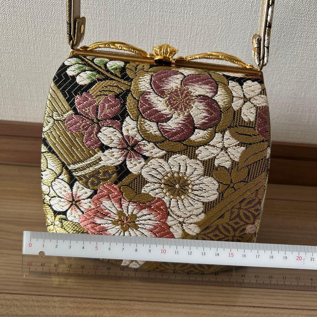 花柄刺繍の和装用バッグと草履セット