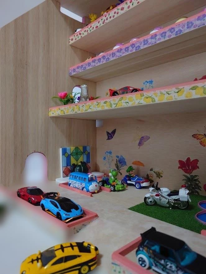 トミカ木製手作り駐車場（スモ－ルピンク）SP02