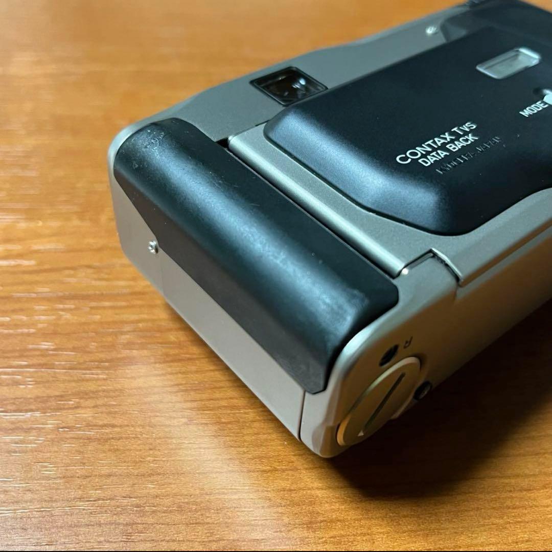 CONTAX TVS II フィルムを装填して動作確認済み
