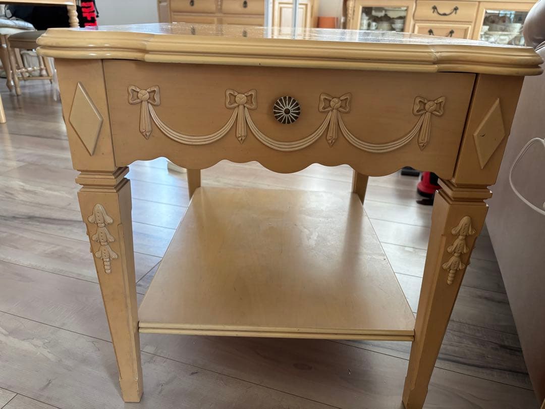 リンホーリン♡リボン木製ナイトテーブル レア イマン 姫家具 週末セール中