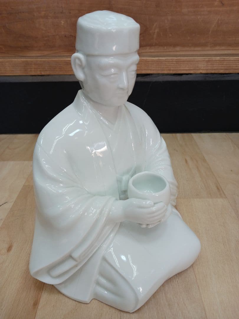 白磁　利休像　大五郎作　共箱