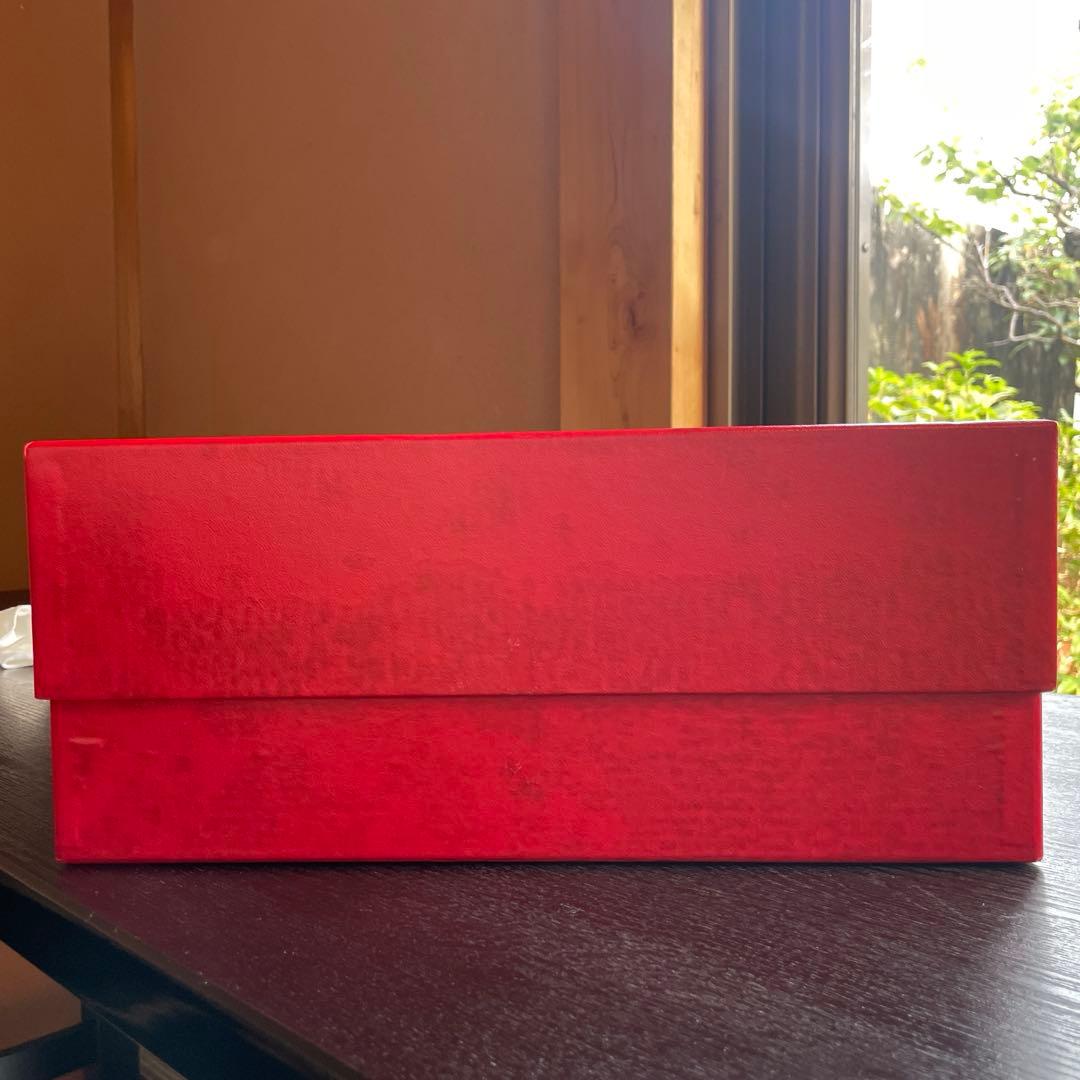 引*離様 【新品・未使用品】バカラ ウエーブ 花瓶 箱付き