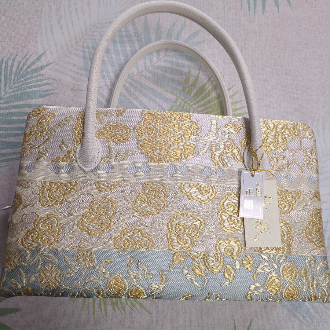 利休バツク沙織