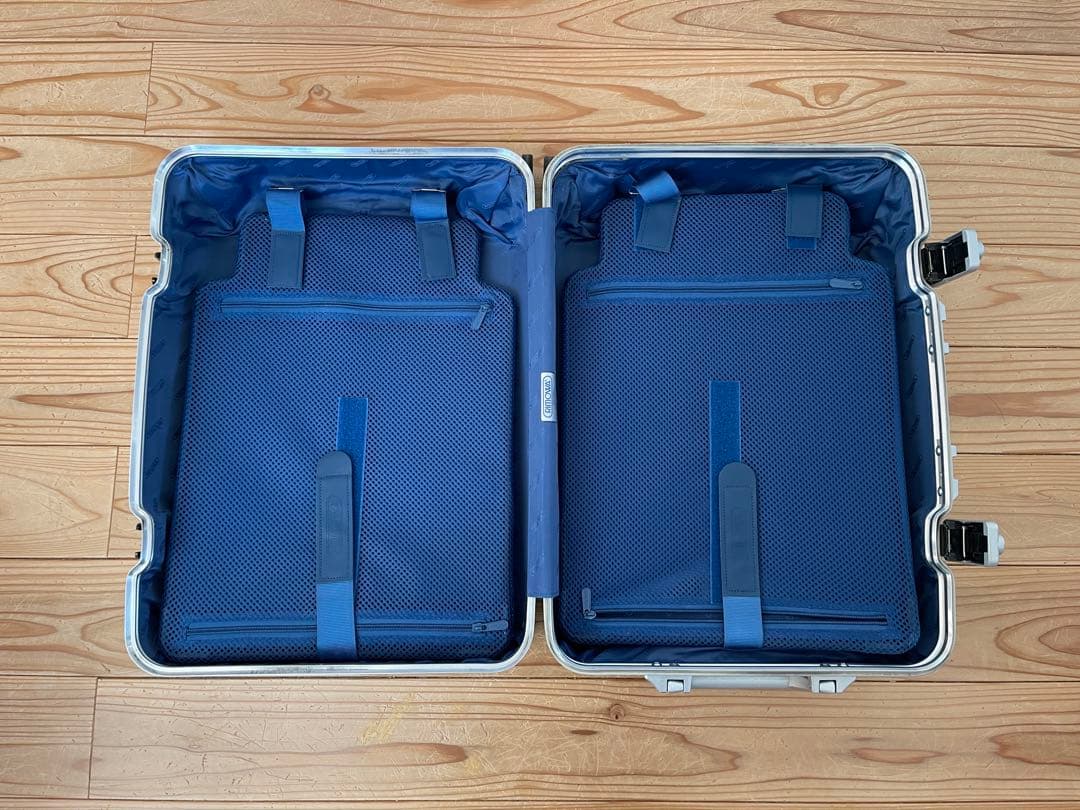RIMOWA アルミニウム製シルバーキャリーケース