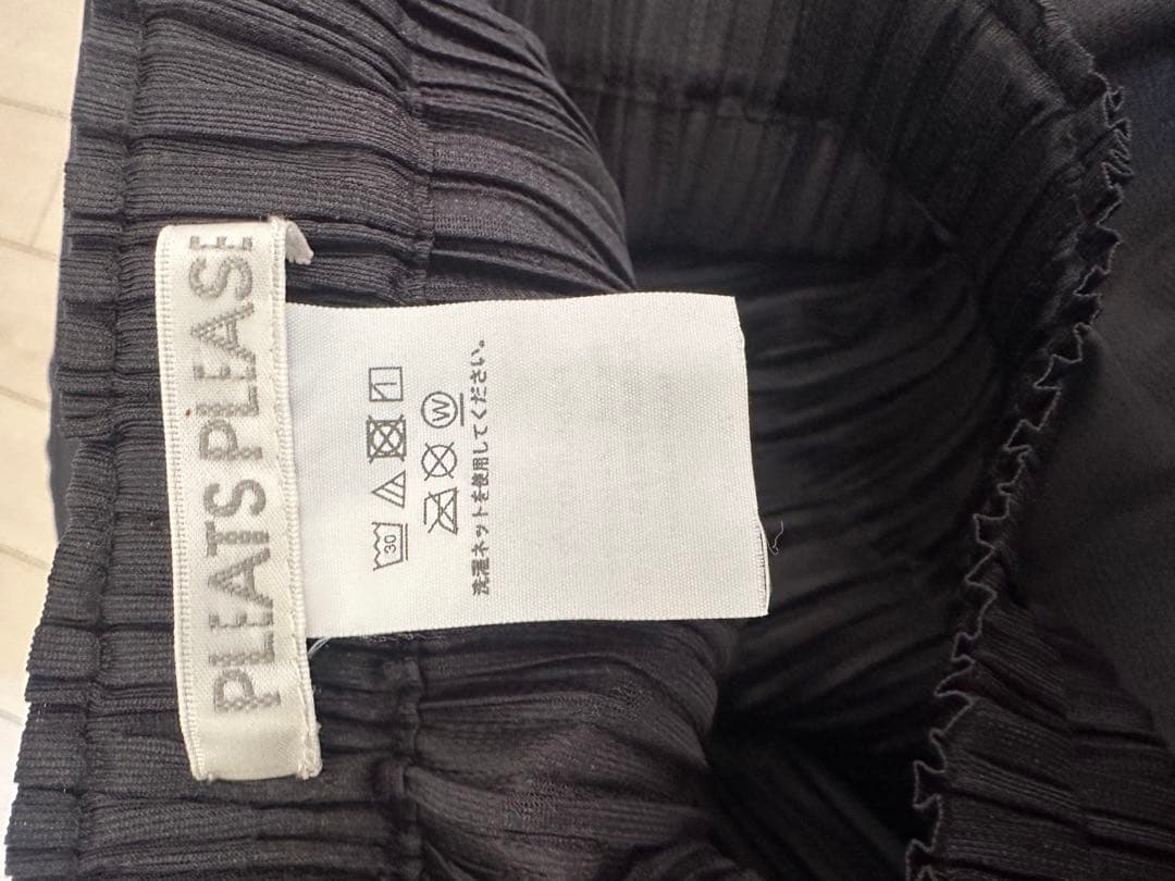 PLEATS PLEASE 黒 サルエルパンツ