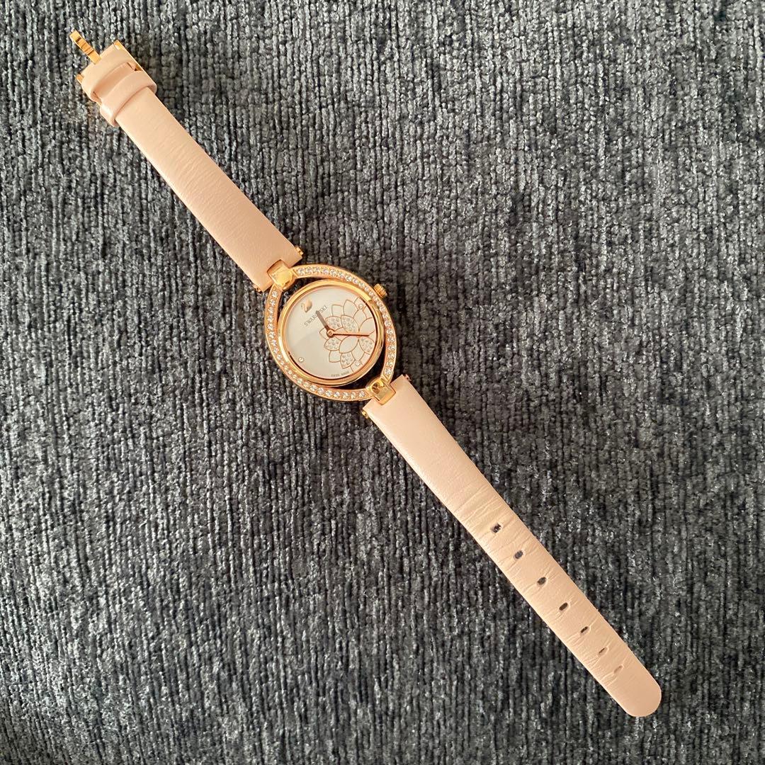 ✨美品、早いもの勝ち！✨ Swarovski Stellaウォッチ　ピンクレザー