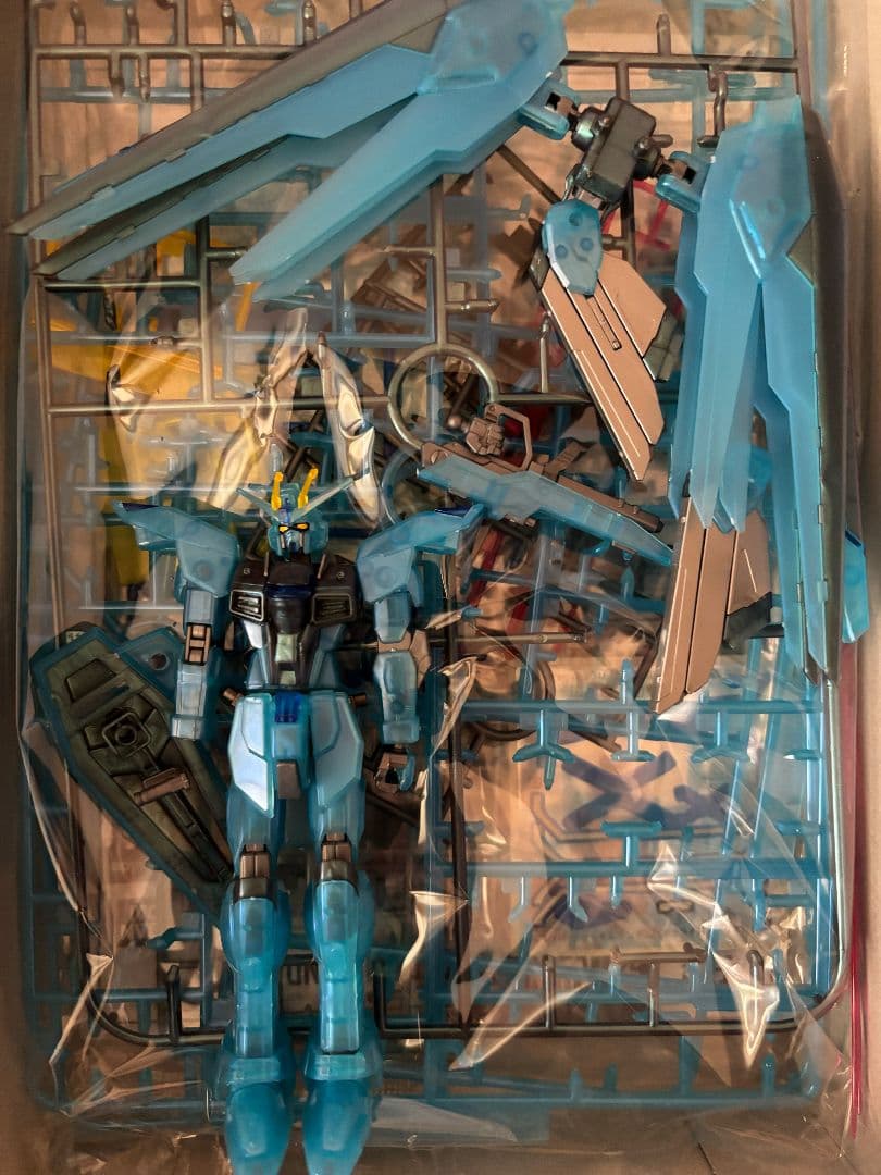 HGCE 1/144 フリーダムガンダム ポーラライズドクリア