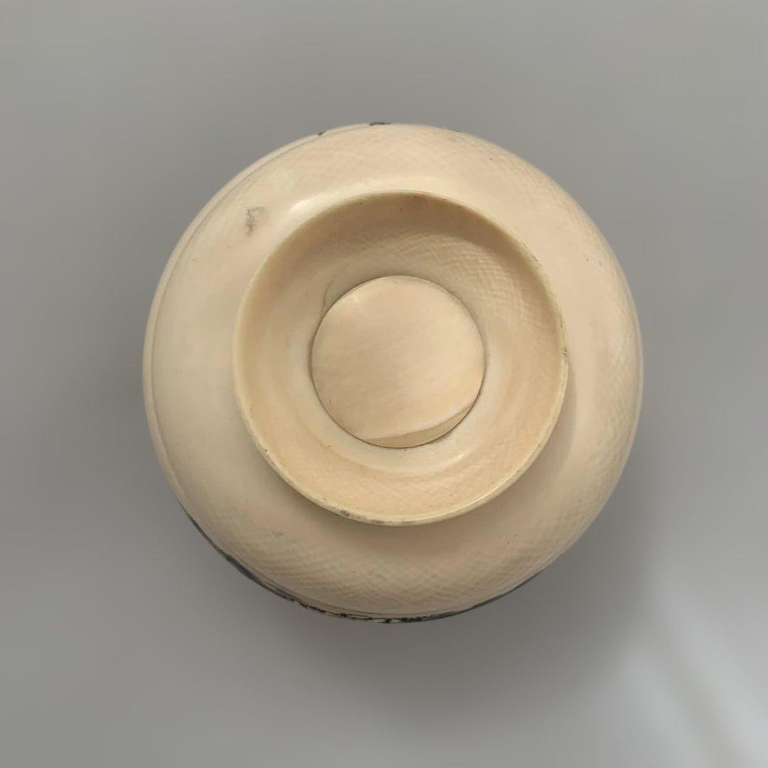 【詳細不明、汚れのようなものあり】お椀