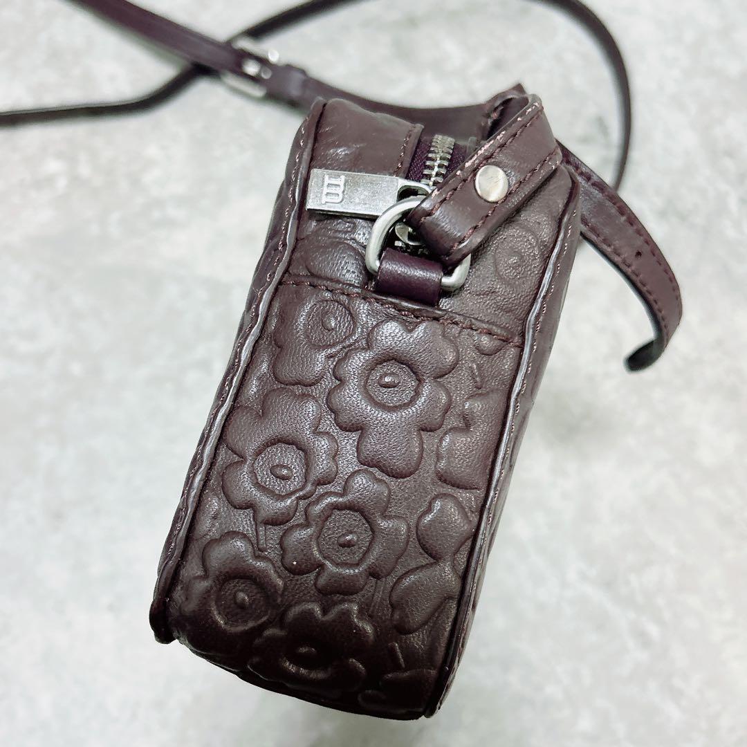 marimekkoショルダーバッグ ポシェット ウニッコ型押し ワインレッド