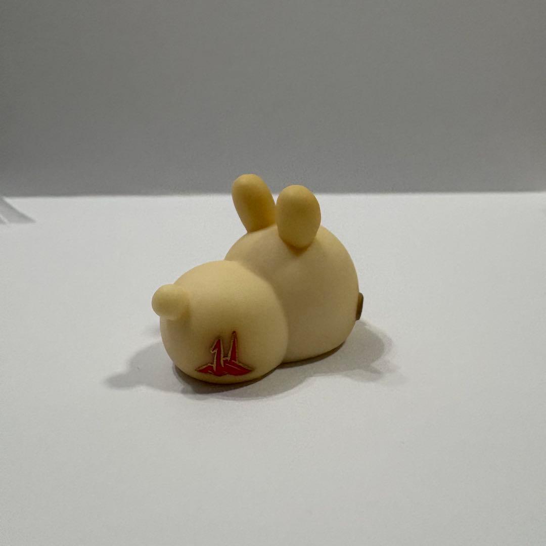 もにまるず　折り鶴　うさぎ