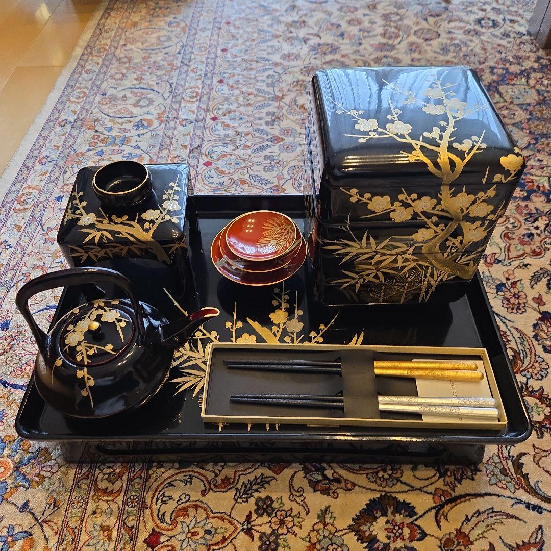 漆器 お屠蘇セット 黒地 金色花柄