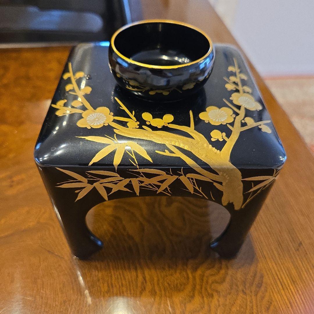 漆器 お屠蘇セット 黒地 金色花柄