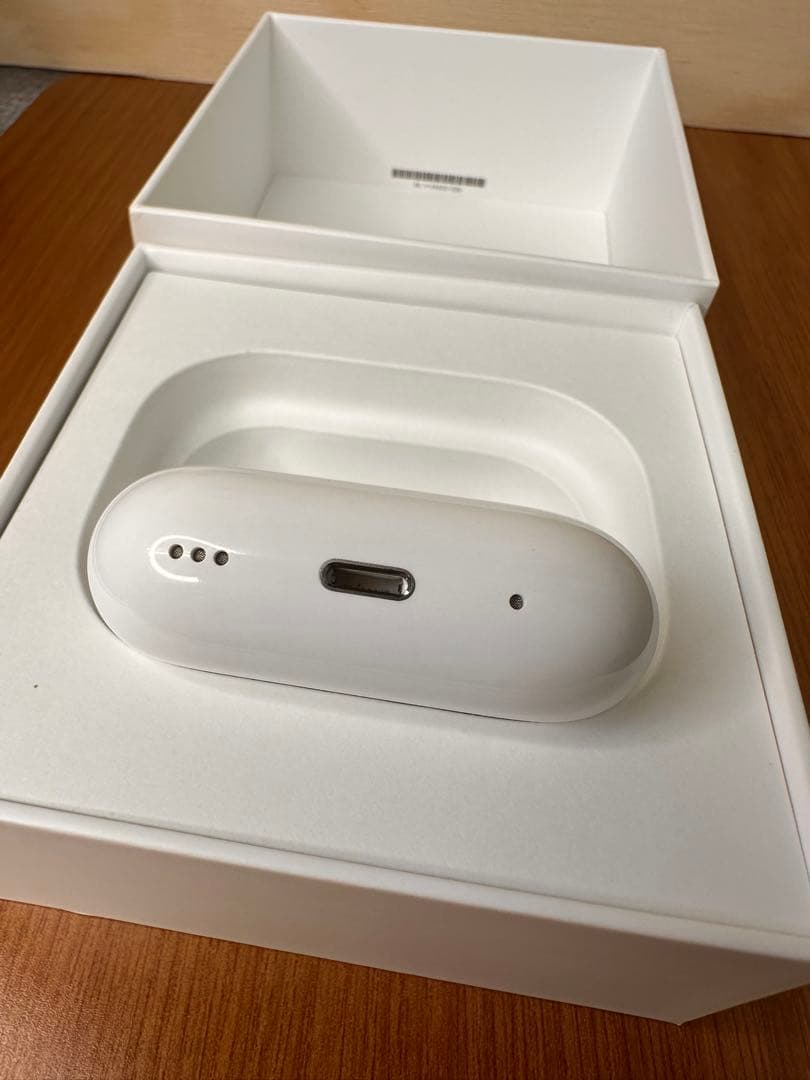 【正規品】AirPods Pro 第2世代 MQD83J/A M6QWP