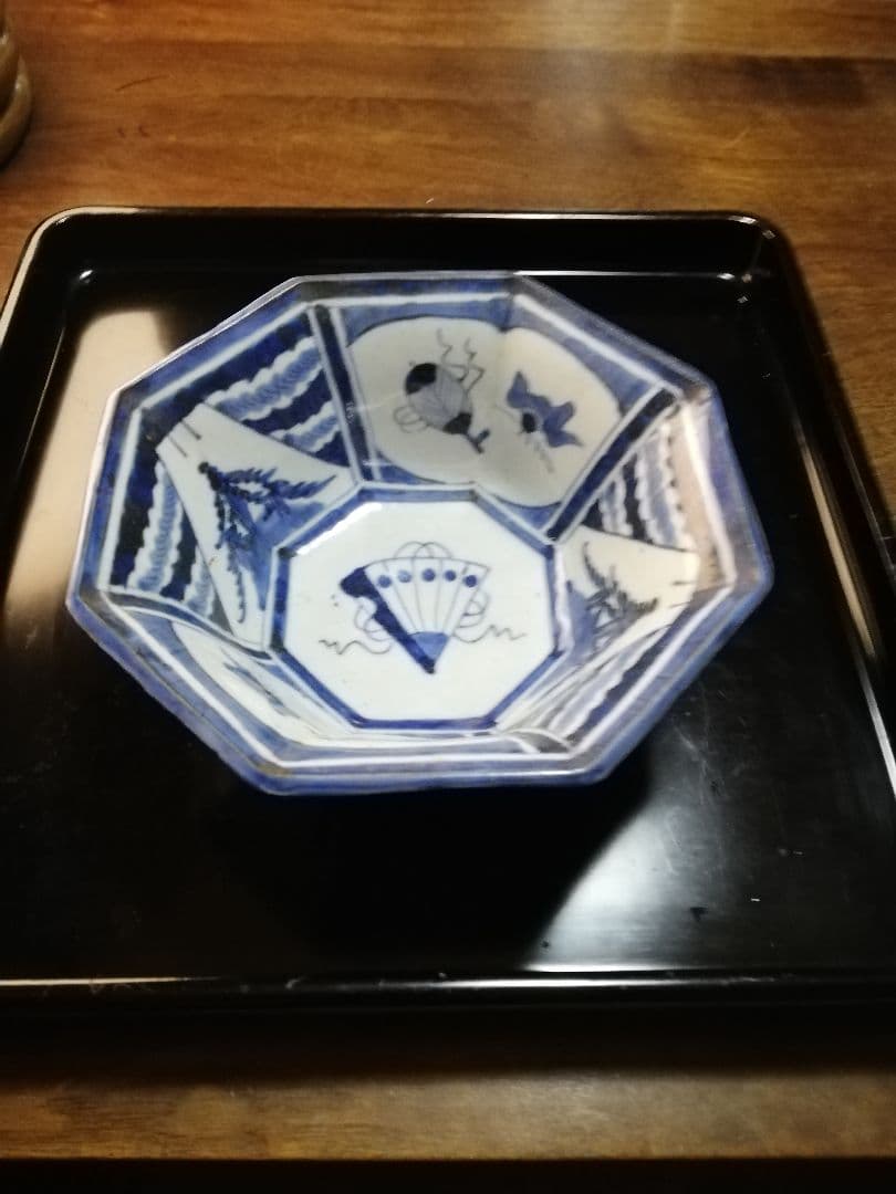 江戸中期～後期の古伊万里窓絵染め付け八角深鉢