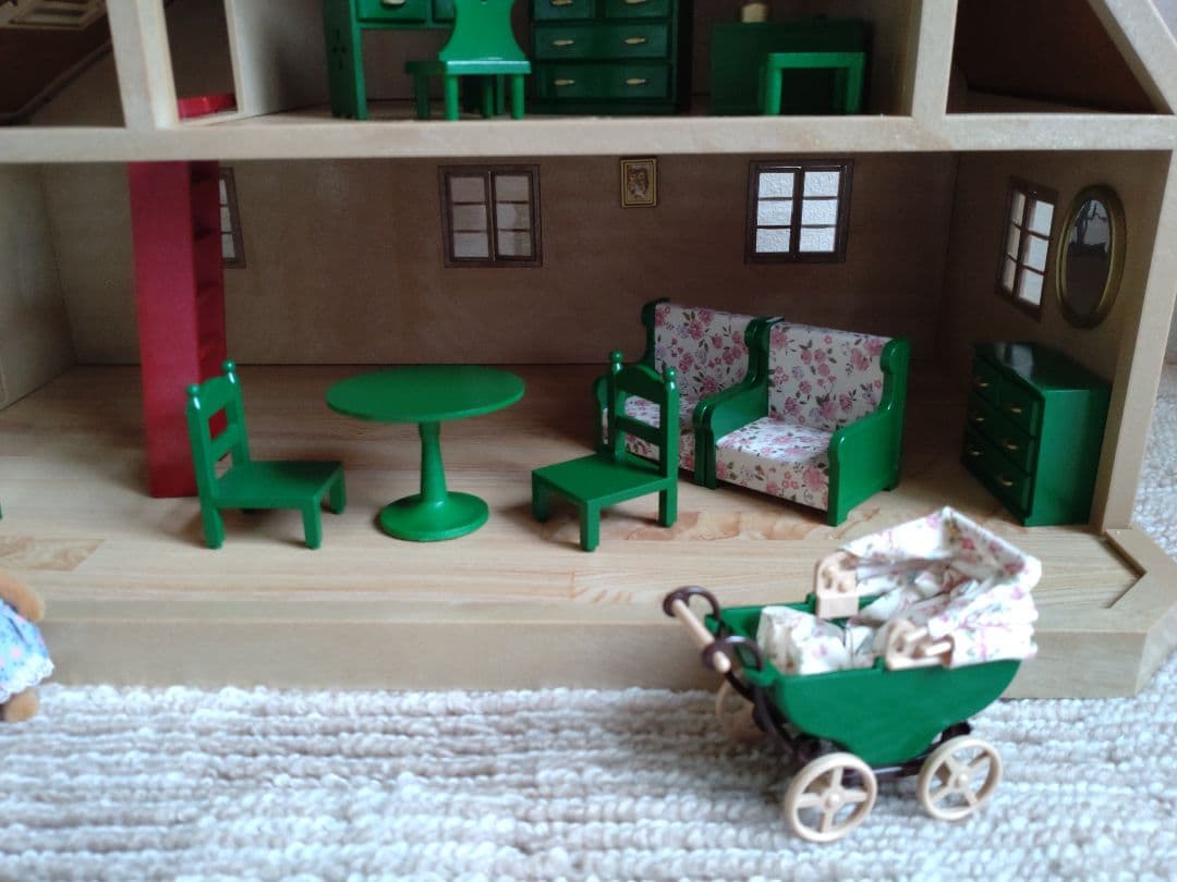 シルバニアファミリー　デラックスハウス　小物類付