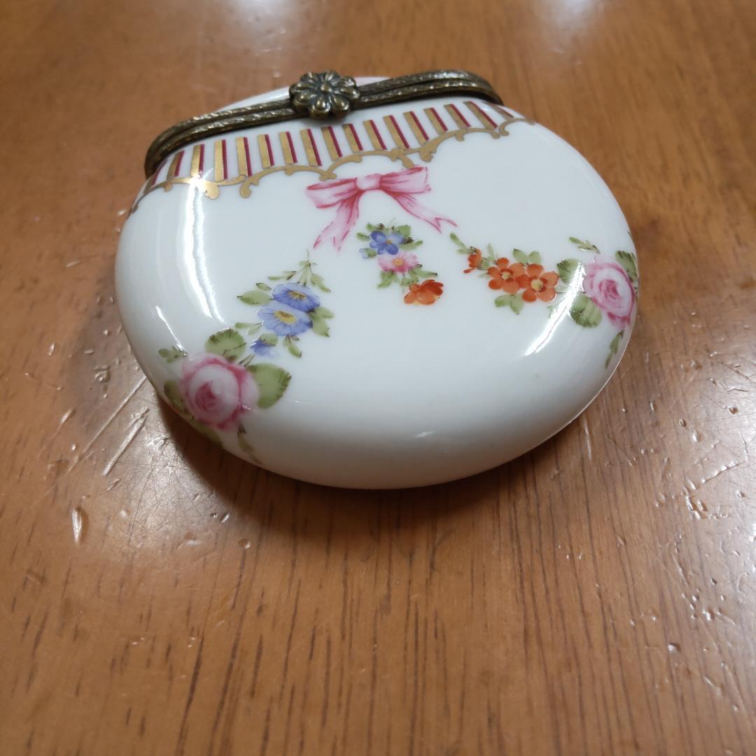 リモージュ　風　ピルケース　陶器　ヒンジボックス　アンティーク風