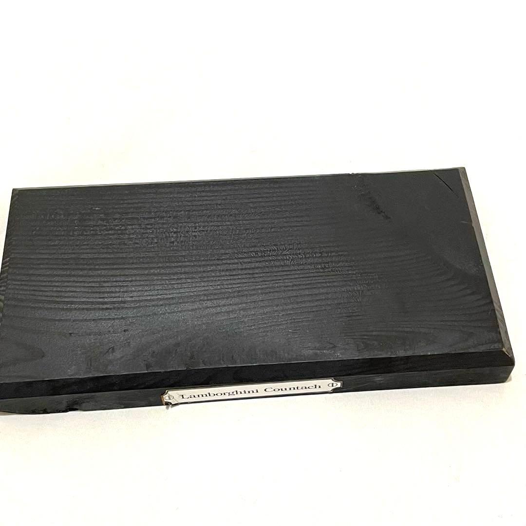 ランボルギーニ　カウンタック　クリスタル　ガラス　置物　台座付き