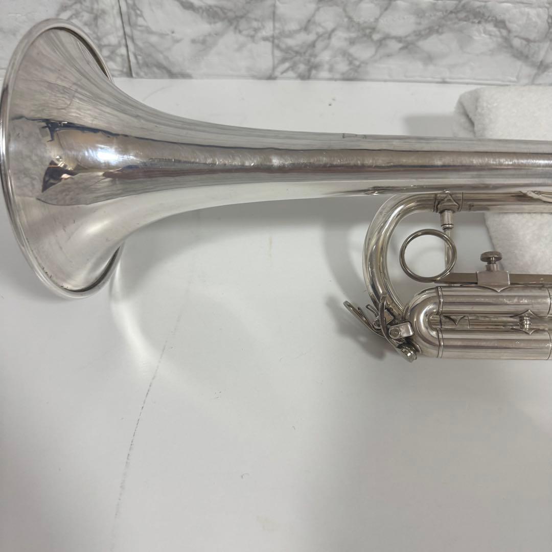 Bach バック　トランペット　TR-300 マウスピースミュート付き　管内洗浄