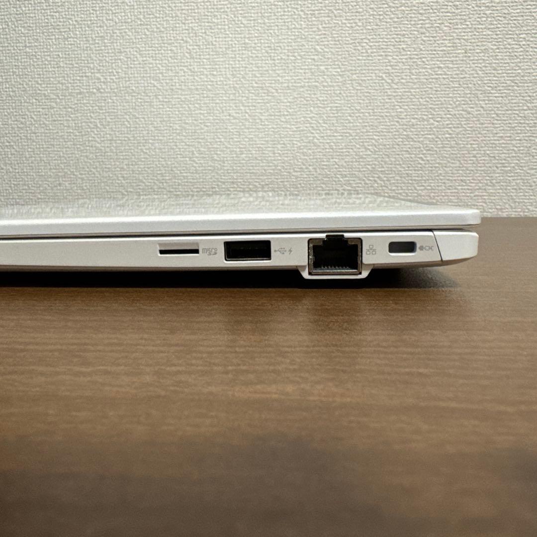 Dynabook 顔認証 Corei5 16GB 226GB フルHD