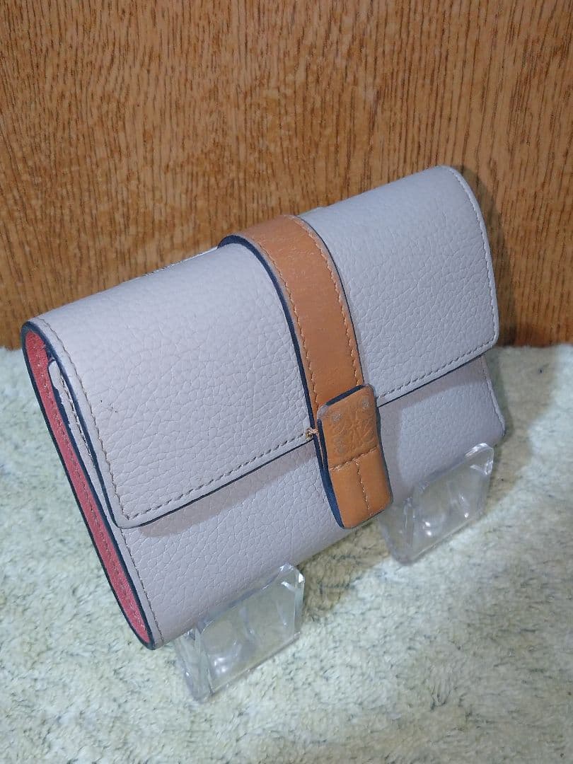 【良品】ロエベ 財布 アナグラム スモール バーティカル レザー 三つ折り財布