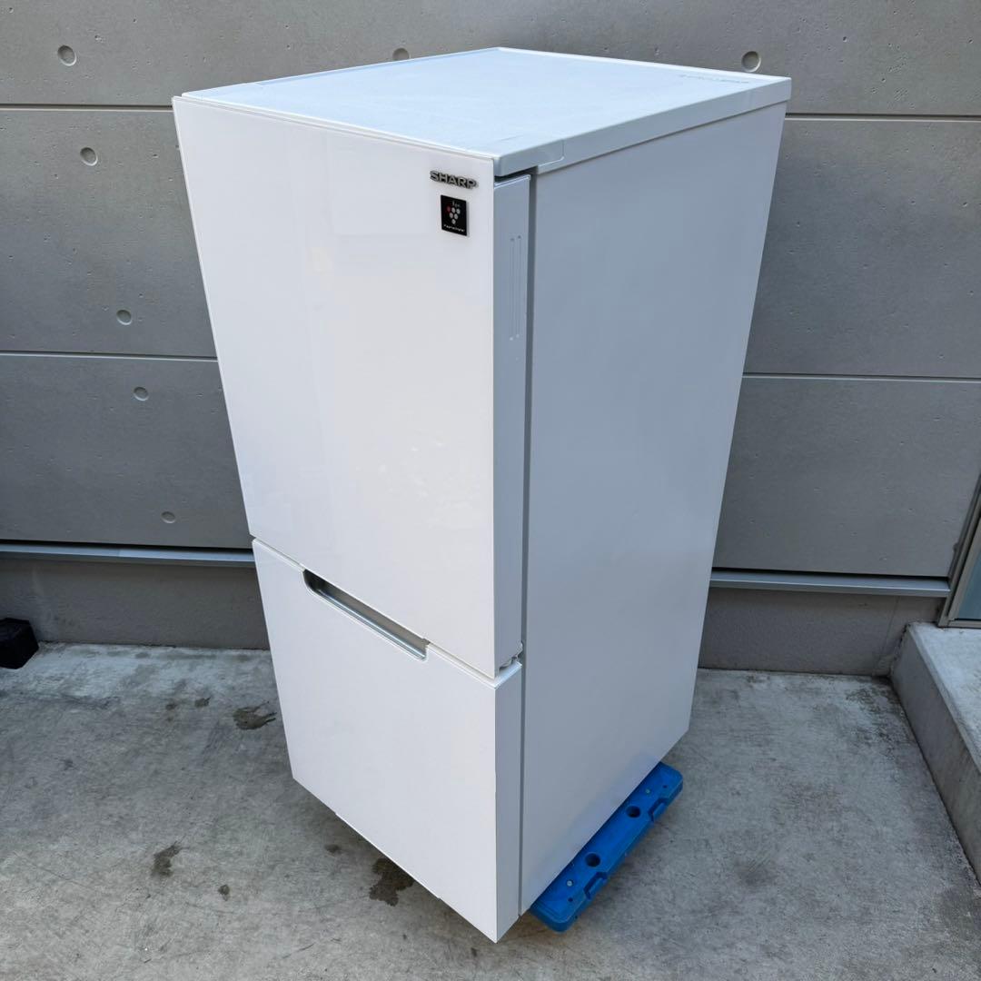 124⭐️2022年製美品★シャープ冷蔵庫ホワイトガラス扉　右、左開き　一人暮らし