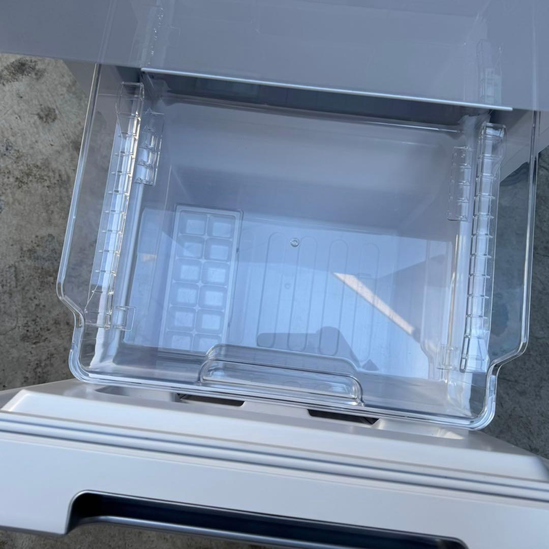 124⭐️2022年製美品★シャープ冷蔵庫ホワイトガラス扉　右、左開き　一人暮らし