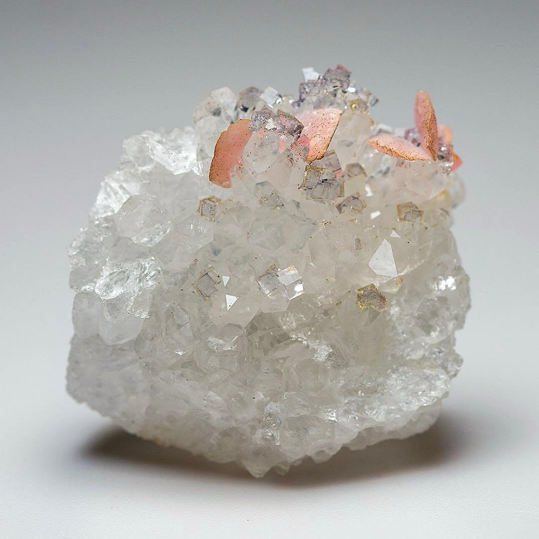 中国 ロードクロサイト フローライト 天然石 原石 鉱物標本 鉱石 蛍石 713