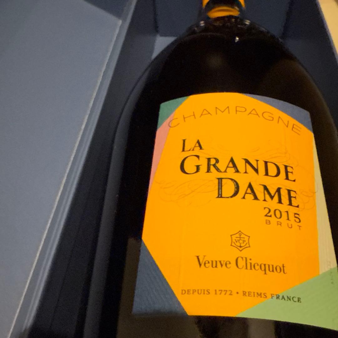 新品　箱付　ヴーヴ・クリコ ラ・グランダム 2015 パオラ・パロネット