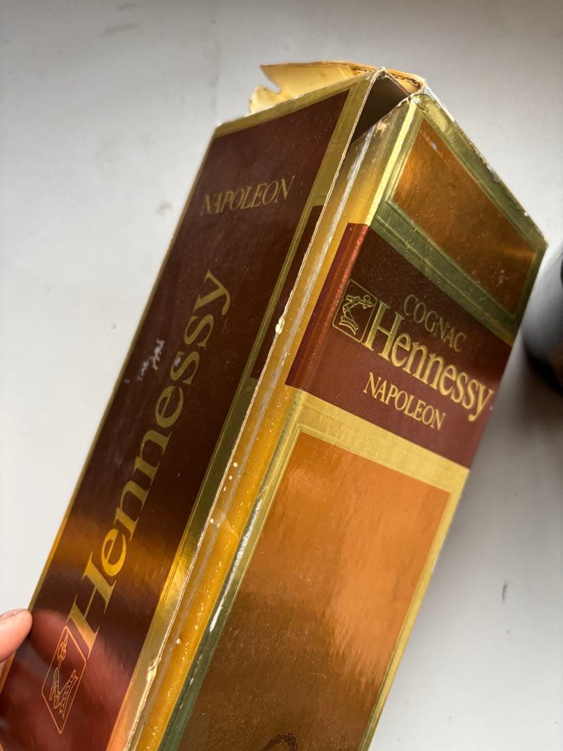 Hennessy Napoleon コニャック　700ml