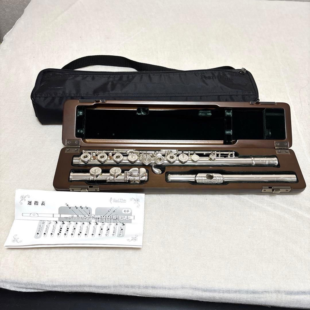 Pearl Flute　使用期間約1年　頭部管銀製　彫刻あり　リングキイ