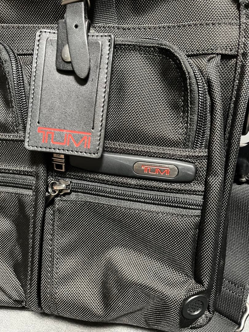 TUMI ブラック ビジネスバッグ　美品