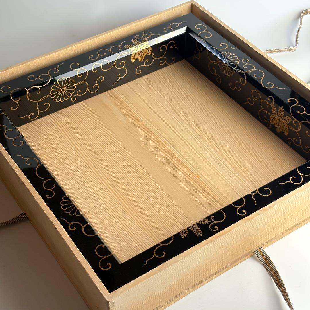 菊桐唐草 黒炉縁 在銘 共箱 茶道具 木製漆器