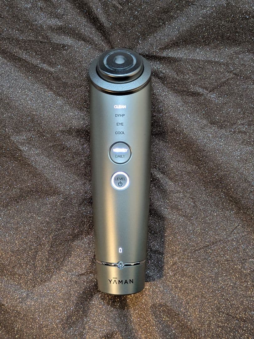 新品未使用　保証つき　YAMAN フォトプラスシャイニーネオ　YJFM18N