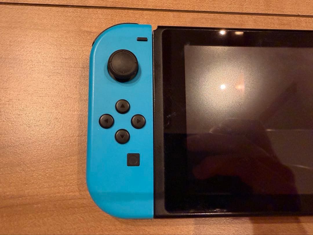 任天堂　Switch Nintendo ネオンブルー・ネオンレッド スイッチ