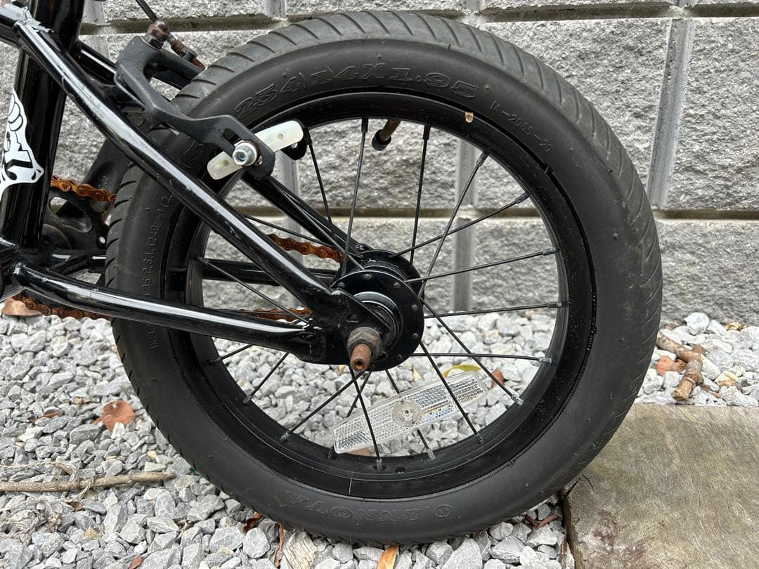 MotelWorks Juicy BMX タイヤサイズ14inch