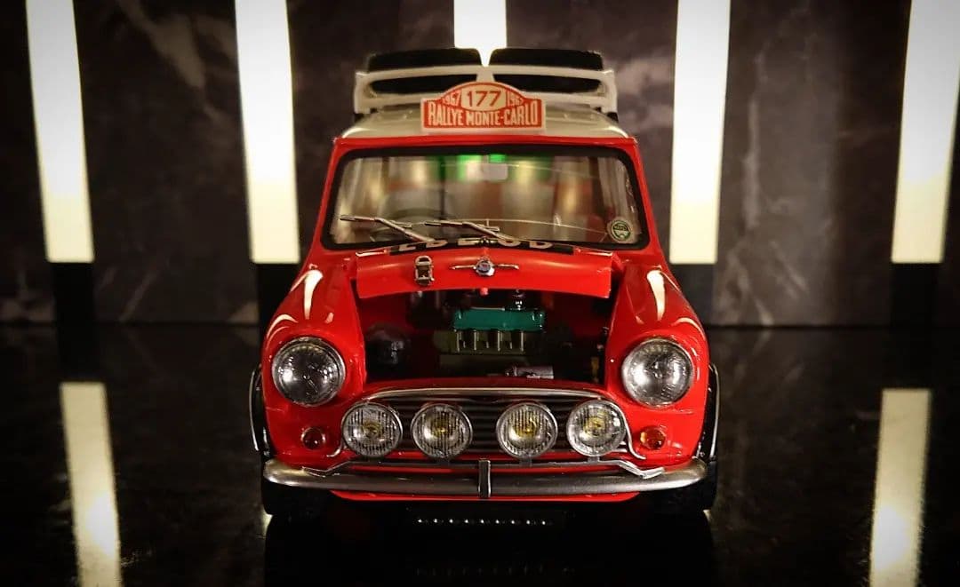 タミヤ モーリス ミニクーパー モンテカルロ ラリー プラモデル 完成品